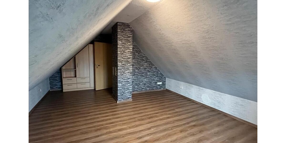 5 Zimmer Dachgeschoss- Maisonette Wohnung in Lünne 5 zimmer