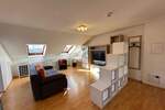 Schöne 2-Zimmer-Dachgeschoss-Wohnung mit Einbauküche 2 zimmer