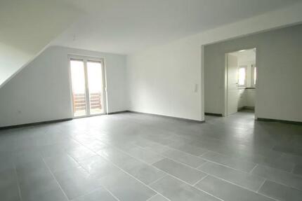 Wohnung Esslingen am Neckar Hegensberg - 3 Zimmer, 75 m&sup2;, 1.310&euro; | Angebot:24694255