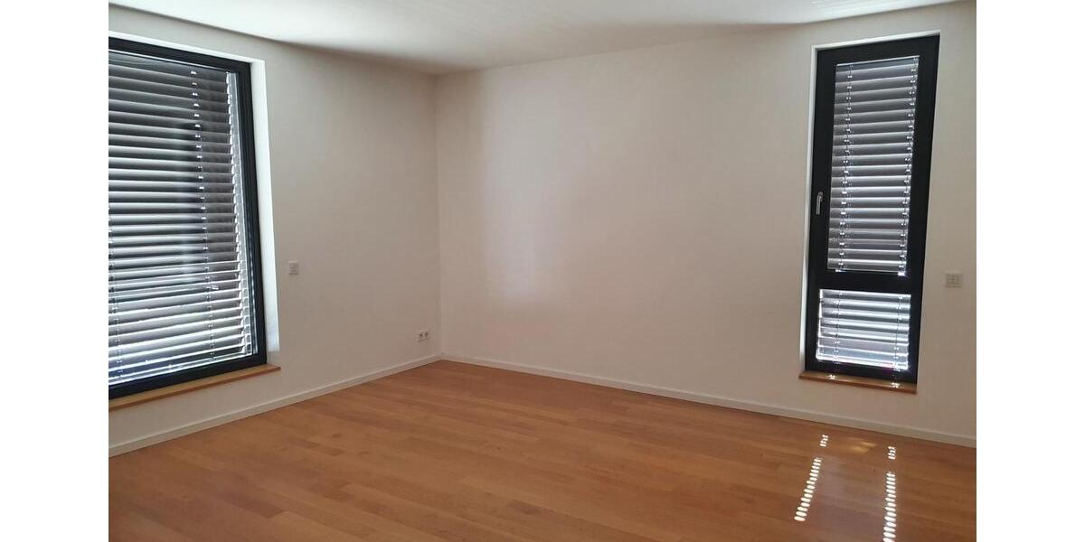 Etagenwohnung Schmalkalden - 4 Zimmer, 136 m&sup2;, 1.358&euro; | Angebot:24857391