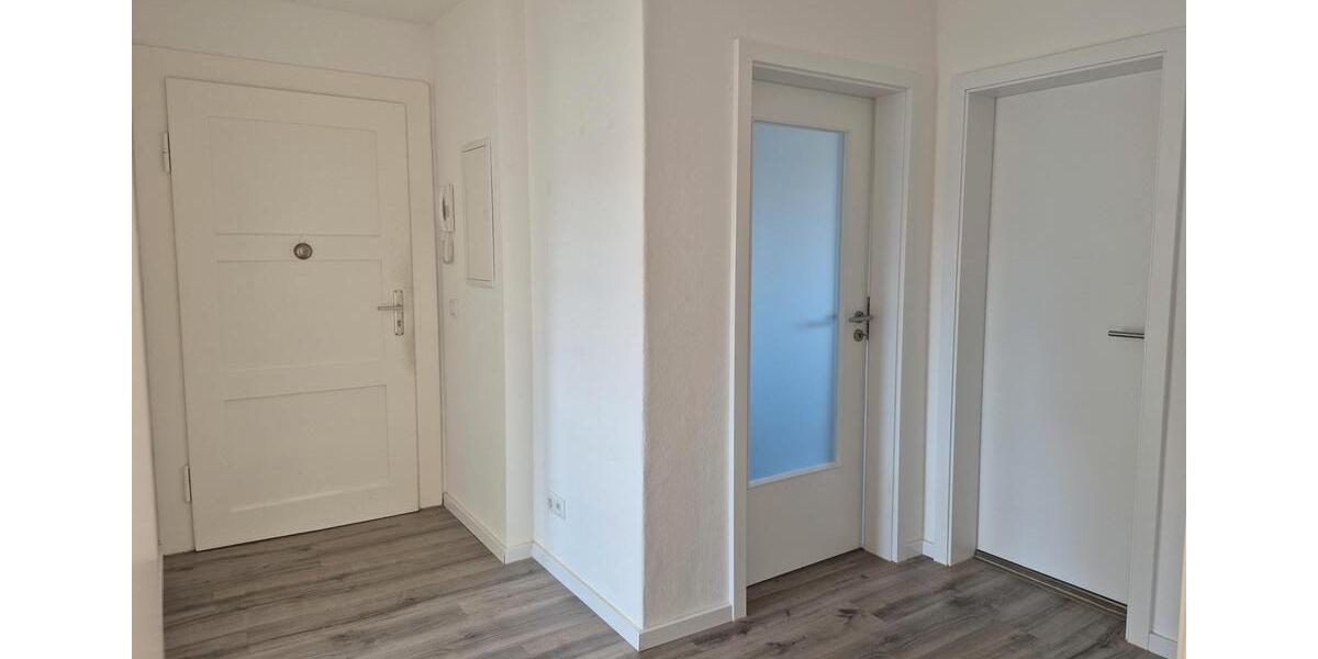 Etagenwohnung Arnsdorf - 3 Zimmer, 67 m&sup2;, 552&euro; | Angebot:25782398