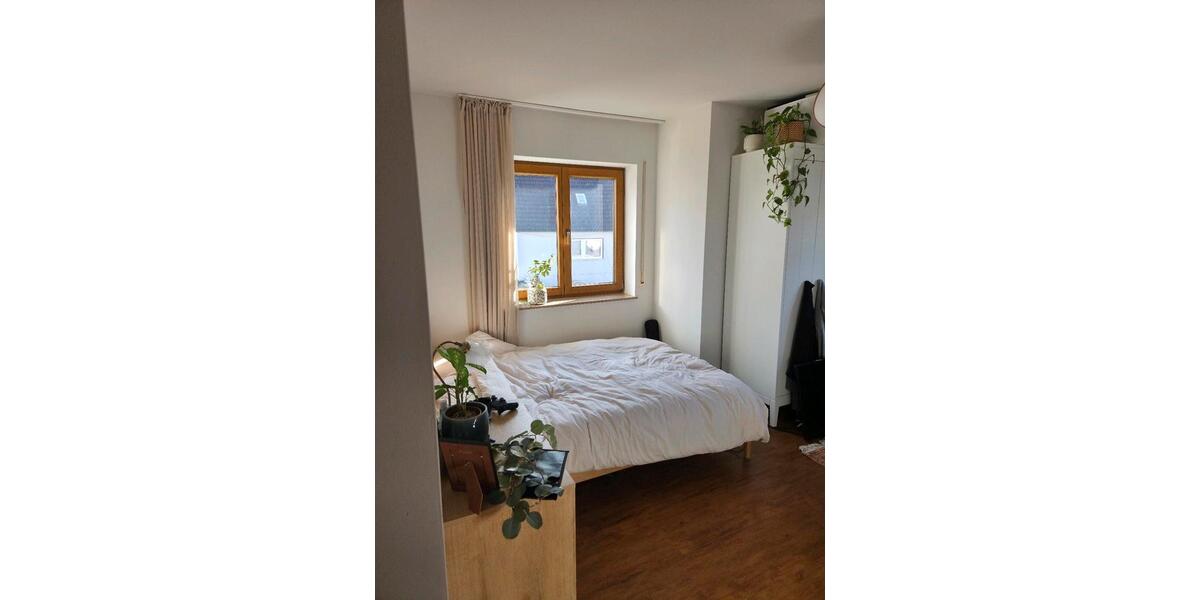 Etagenwohnung Gerbrunn - 3 Zimmer, 74 m&sup2;, 1.200&euro; | Angebot:25964207