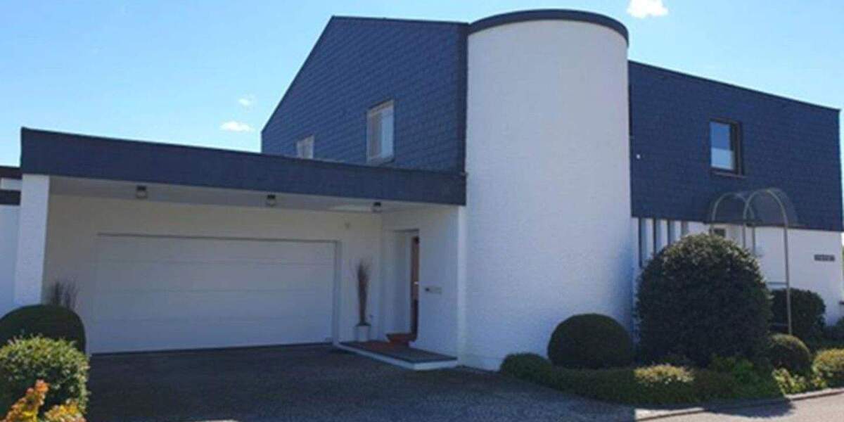 Einfamilienhaus Altötting - 7 Zimmer, 243 m&sup2;, 2.300&euro; | Angebot:25760418