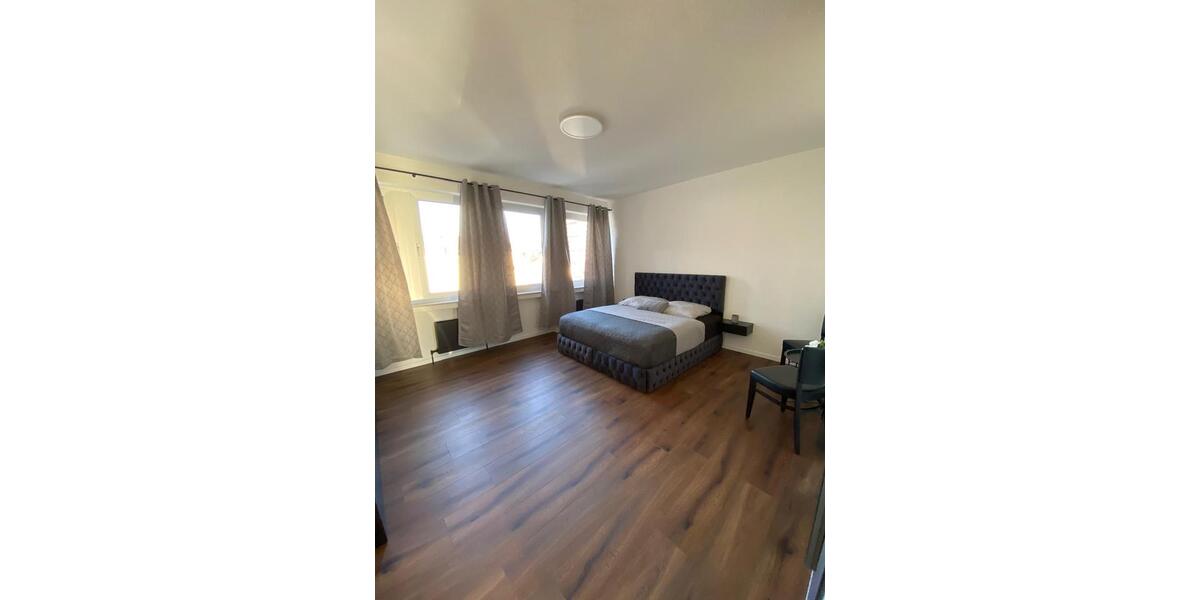 Wohnen auf Zeit Koblenz - 5 Zimmer, 20 m&sup2;, 400&euro; | Angebot:26214068