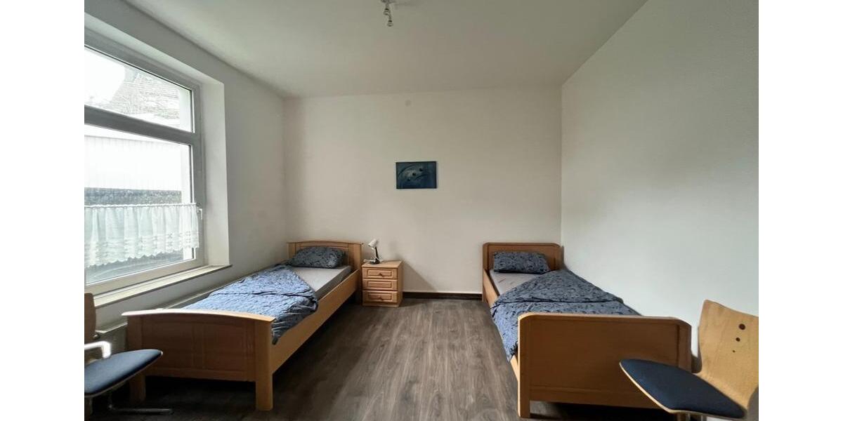 Einfamilienhaus Wuppertal Barmen - 10 Zimmer, 240 m&sup2;, 2.998&euro; | Angebot:24297863