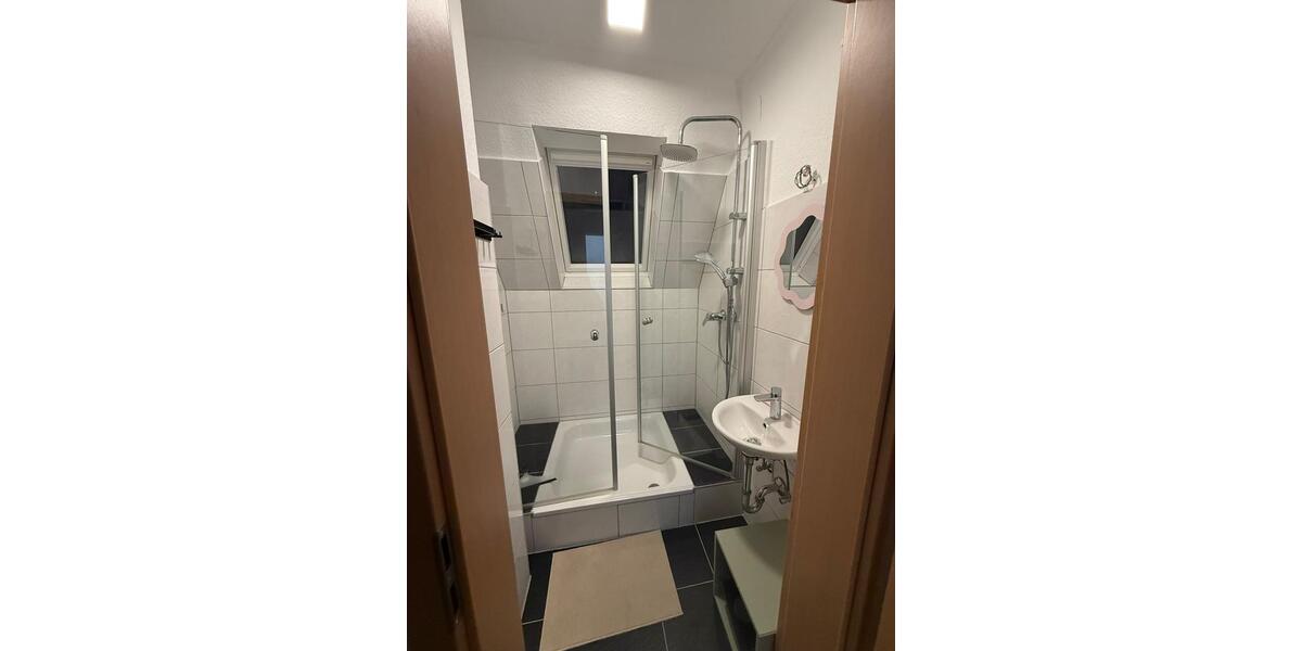 Dachgeschoßwohnung Recklinghausen Berghausen - 4 Zimmer, 65 m&sup2;, 590&euro; | Angebot:26019131