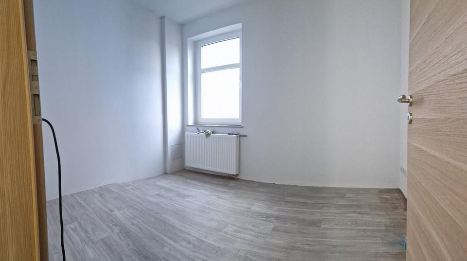 Etagenwohnung Hartmannsdorf - 3 Zimmer, 70 m&sup2;, 500&euro; | Angebot:26637270