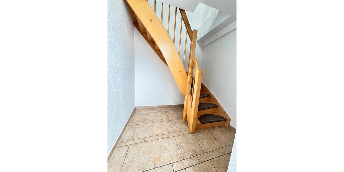 Etagenwohnung Arneburg - 3 Zimmer, 75 m&sup2;, 615&euro; | Angebot:24743659