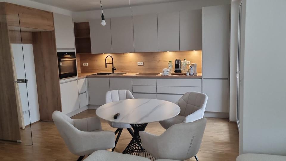 Exklusive 3-Zi.-Wohnung (Neubau 2024), mit Terrasse, Garten, TG