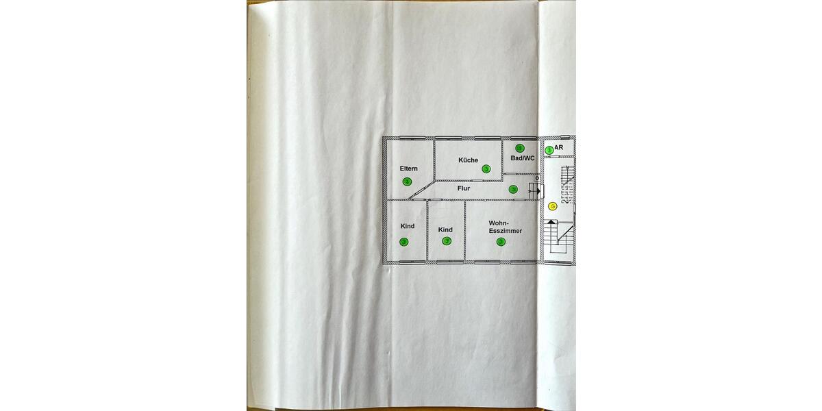 Helle, renovierte 4-Zimmer-Wohnung mit Balkon und Einbauküche in 4 zimmer