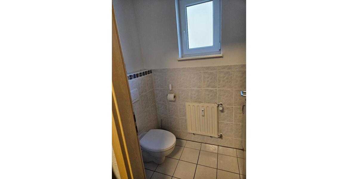 Erdgeschoßwohnung Murrhardt - 5 Zimmer, 155 m&sup2;, 1.500&euro; | Angebot:26522055