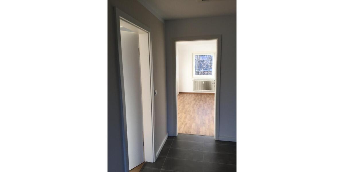 Dachgeschoßwohnung Oldendorf - 3 Zimmer, 90 m&sup2;, 810&euro; | Angebot:25944740