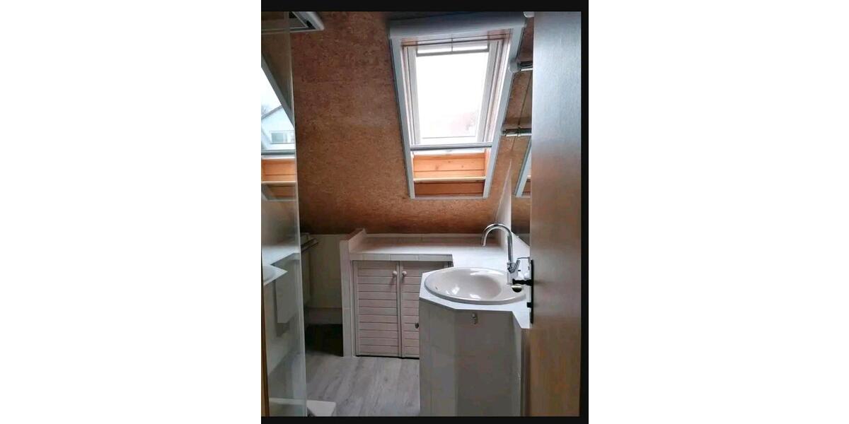 Dachgeschoßwohnung Waiblingen Bittenfeld - 3 Zimmer, 77 m&sup2;, 1.200&euro; | Angebot:26671481