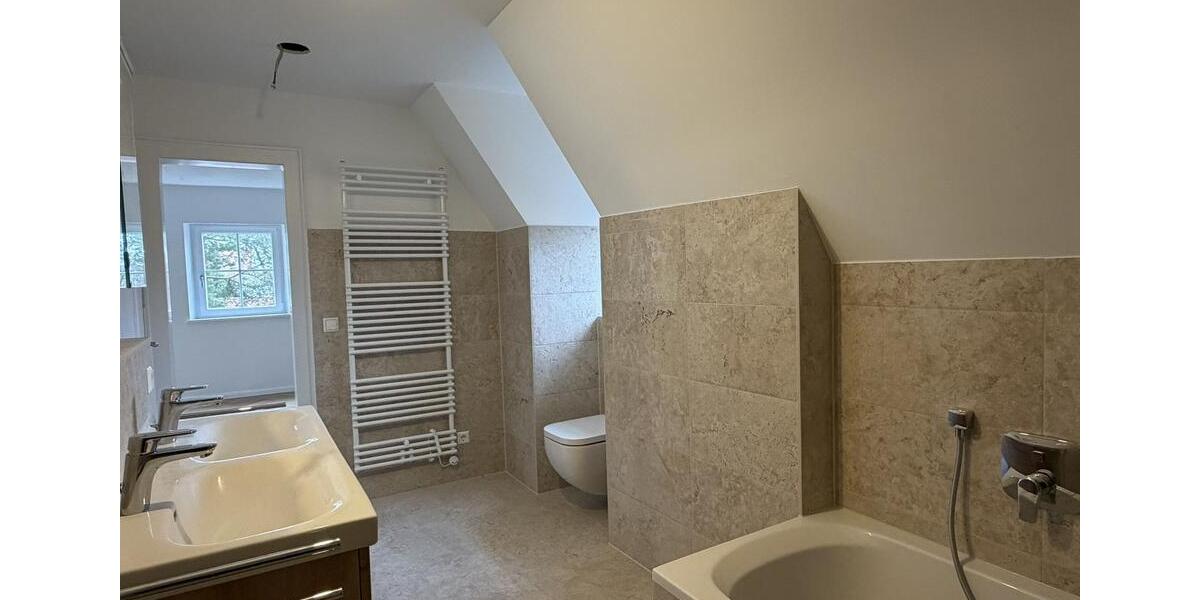 Doppelhaushälfte Schwäbisch Hall - 8 Zimmer, 181 m&sup2;, 2.300&euro; | Angebot:25537792