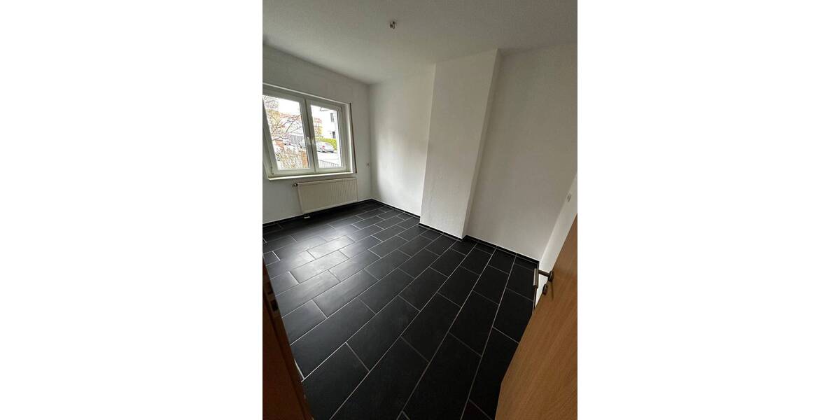 Etagenwohnung Naumburg (Saale) Naumburg - 3 Zimmer, 72 m&sup2;, 468&euro; | Angebot:26106683