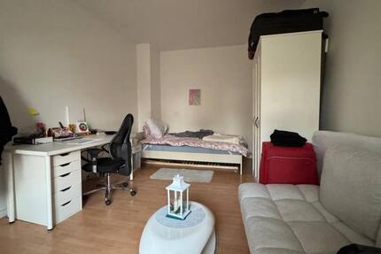 Wohnen auf Zeit Hof Altstadt - 1 Zimmer, 20 m&sup2;, 400&euro; | Angebot:25757487