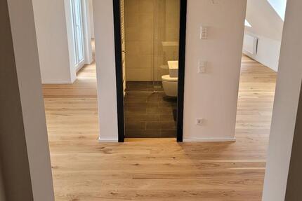 Wohnung Amberg - 2 Zimmer, 68 m&sup2;, 890&euro; | Angebot:25990712