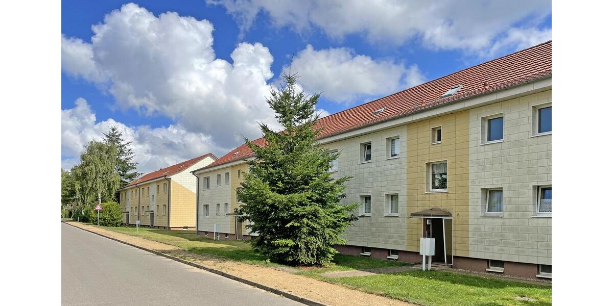 Etagenwohnung Möllenhagen - 1 Zimmer, 33 m&sup2;, 196&euro; | Angebot:24749003