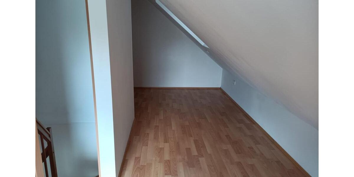 Maisonettenwohnung Oelsnitz (Erzgebirge) - 2 Zimmer, 61 m&sup2;, 366&euro; | Angebot:26576705