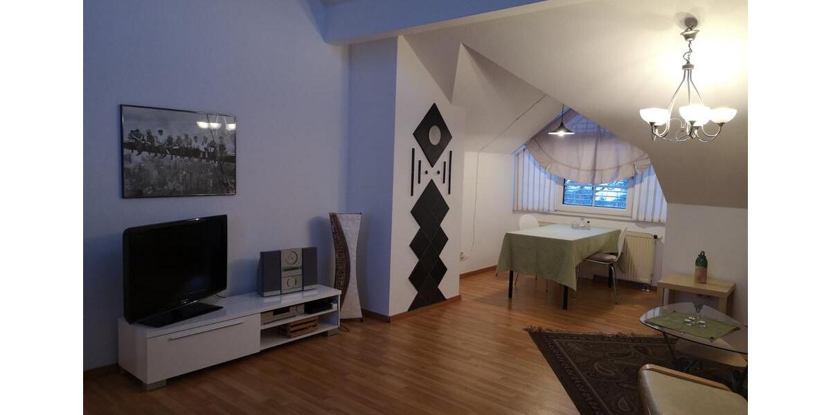 Dachgeschoßwohnung Adelsdorf - 2 Zimmer, 63 m&sup2;, 980&euro; | Angebot:25844281