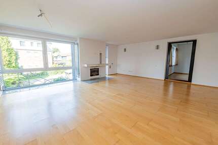 Wohnung zum Mieten in Stade 1.400 € 186.2 m² 5 zimmer