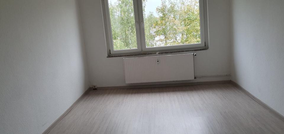 Etagenwohnung Zörbig - 3 Zimmer, 60 m&sup2;, 350&euro; | Angebot:20314571