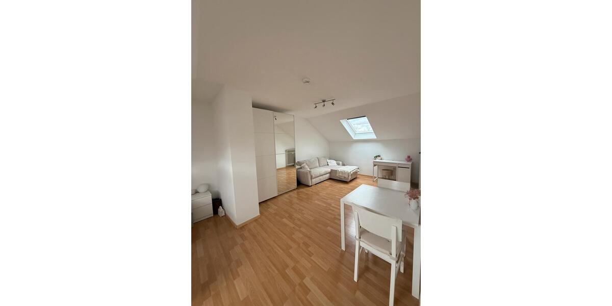 Dachgeschoßwohnung Osnabrück Wüste - 1 Zimmer, 40 m&sup2;, 500&euro; | Angebot:25256935