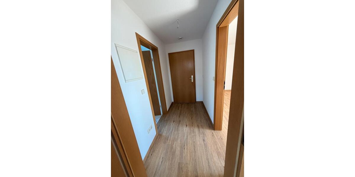Dachgeschoßwohnung Grimma - 2 Zimmer, 42 m&sup2;, 294&euro; | Angebot:26483321