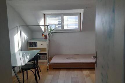 WG-Zimmer mit Hochbett in tollem Haus in Unterbilk zimmer