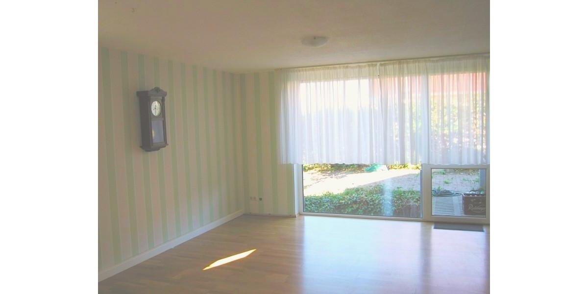 Erdgeschoßwohnung Neubrandenburg - 2 Zimmer, 76 m&sup2;, 750&euro; | Angebot:26521101