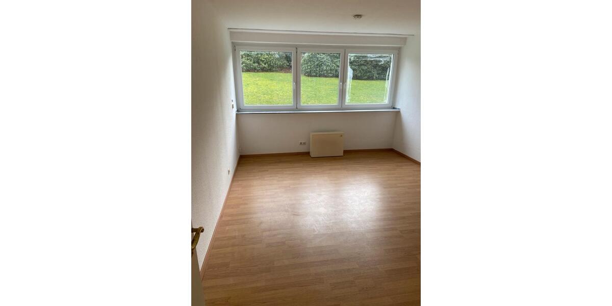 Erdgeschoßwohnung Velbert Velbert-Mitte - 4.5 Zimmer, 107 m&sup2;, 1.200&euro; | Angebot:27619636