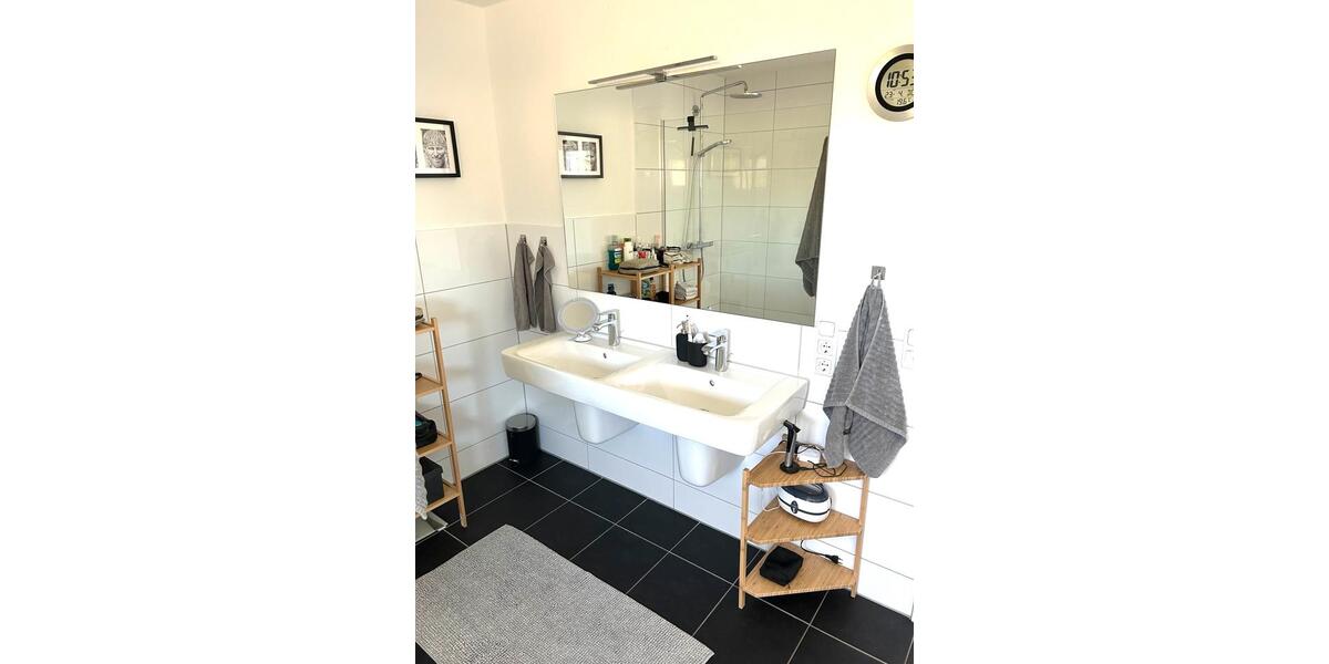 Etagenwohnung Hille - 3 Zimmer, 124 m&sup2;, 1.140&euro; | Angebot:26403787