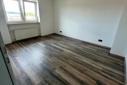 Haus Kaiserslautern Betzenberg - 2 Zimmer, 1.050&euro; | Angebot:24373858