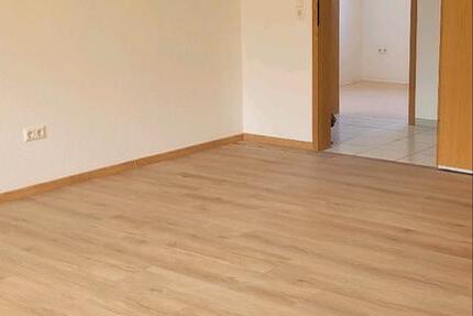 Wohnung Hildburghausen - 4 Zimmer, 81 m&sup2;, 567&euro; | Angebot:26120352