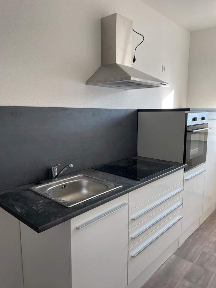 2ZKB, erster Bezug nach Sanierung, 630,- Kaltmiete