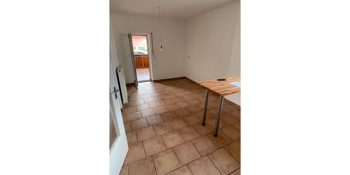Erdgeschoßwohnung Veitsbronn - 3 Zimmer, 98 m&sup2;, 690&euro; | Angebot:24655157