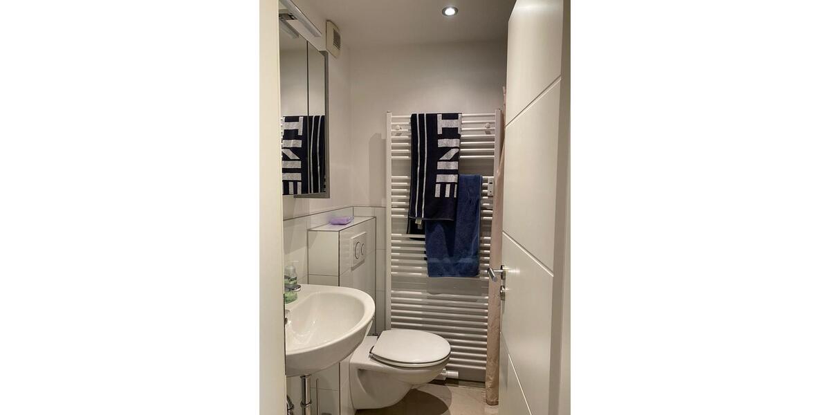 Etagenwohnung Stuttgart Bad Cannstatt - 3 Zimmer, 82 m&sup2;, 1.250&euro; | Angebot:26681918
