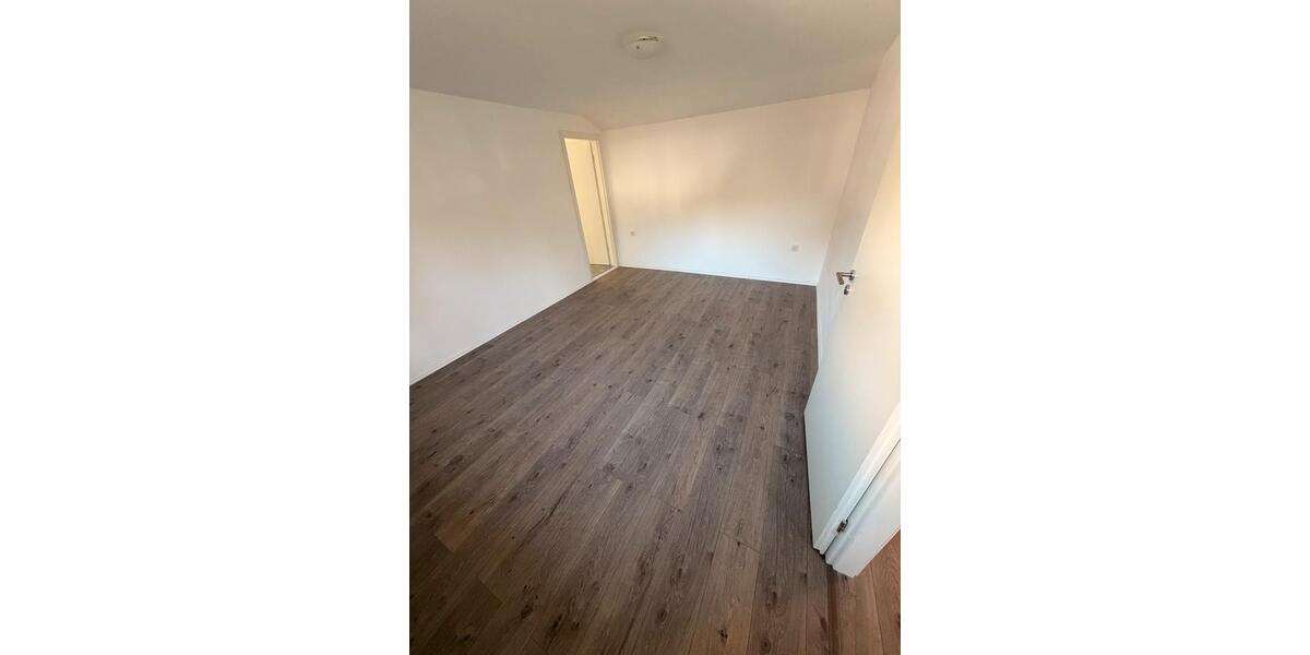 Etagenwohnung Wuppertal Gemarkung Elberfeld - 2 Zimmer, 65 m&sup2;, 600&euro; | Angebot:26662638