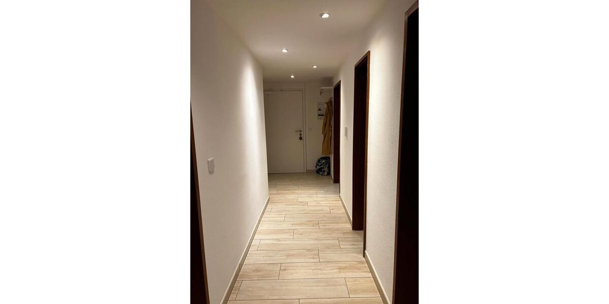 Dachgeschoßwohnung Hösbach - 2.5 Zimmer, 65 m&sup2;, 640&euro; | Angebot:26042049