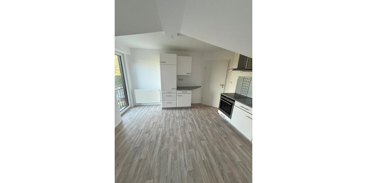 Dachgeschoßwohnung Barßel - 3 Zimmer, 90 m&sup2;, 600&euro; | Angebot:24337759