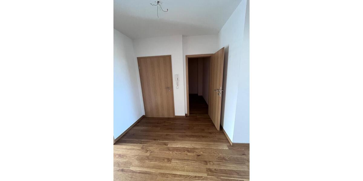 Dachgeschoßwohnung Alsdorf - 2 Zimmer, 79 m&sup2;, 500&euro; | Angebot:25867946