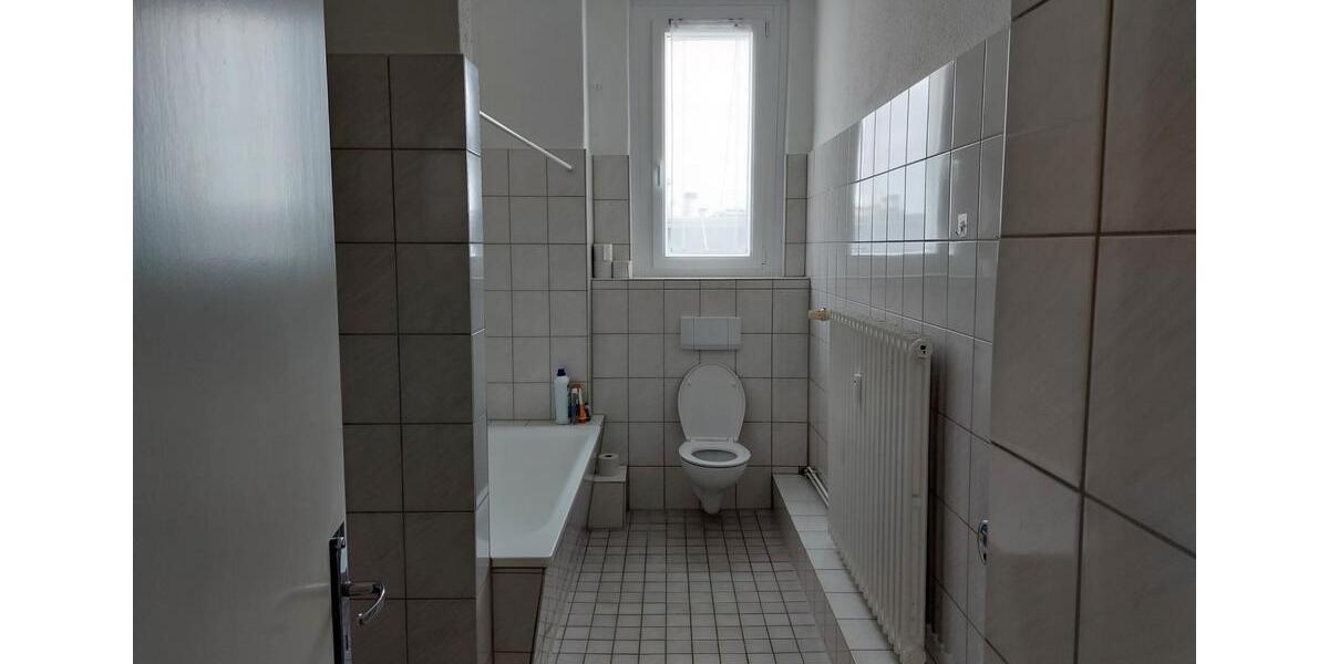 Etagenwohnung Braunschweig - 3 Zimmer, 96 m&sup2;, 960&euro; | Angebot:25935238