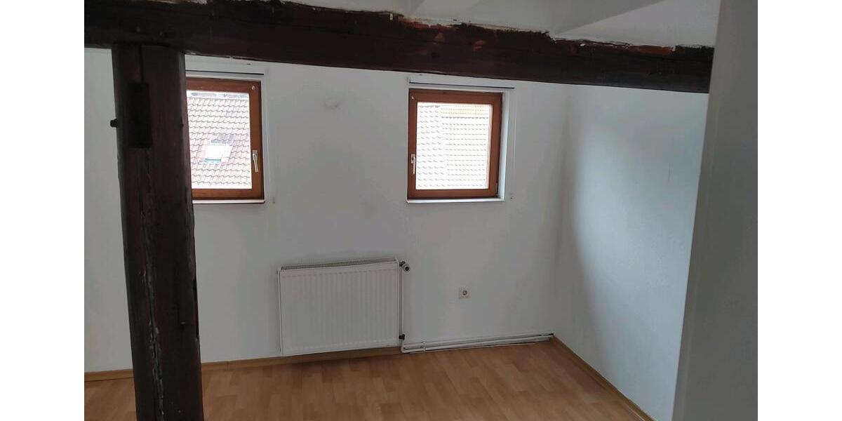 Dachgeschoßwohnung Schöningen - 3 Zimmer, 65 m&sup2;, 390&euro; | Angebot:26135157