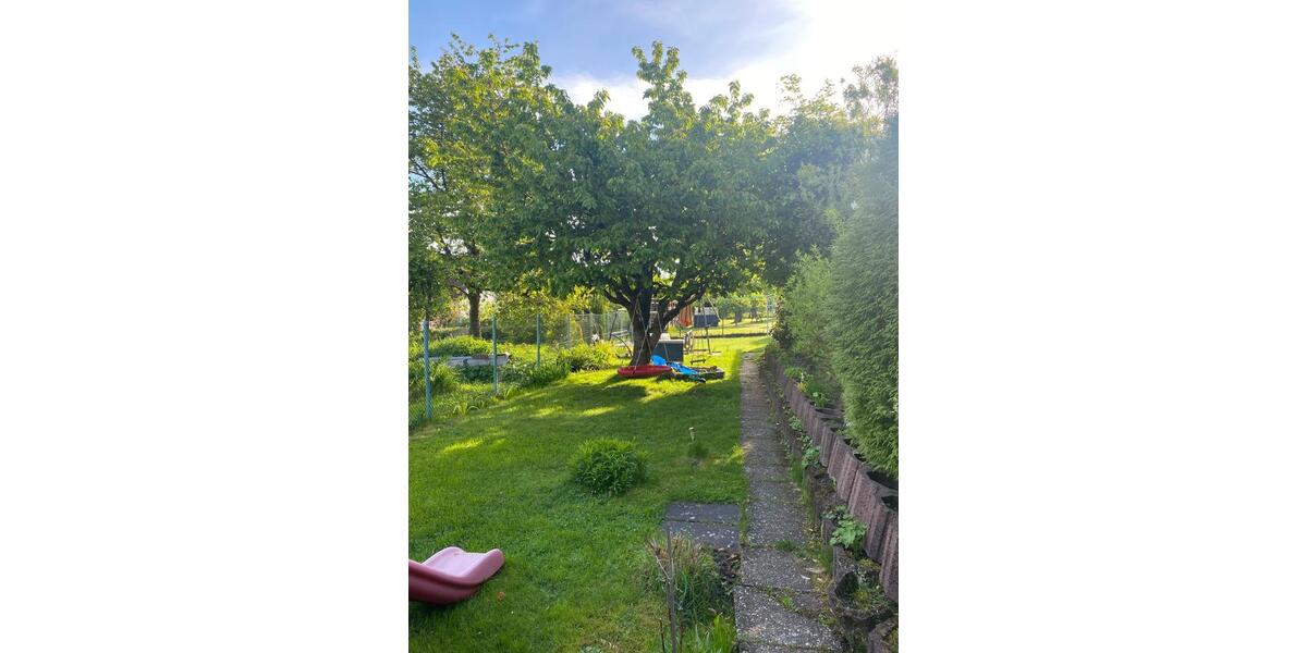 Dachgeschoßwohnung Schleusingen - 2 Zimmer, 39 m&sup2;, 295&euro; | Angebot:26432696
