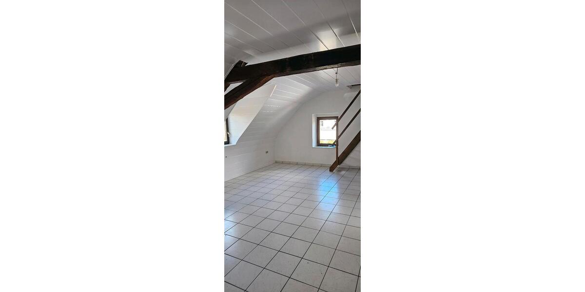 Dachgeschoßwohnung Sankt Wendel - 1 Zimmer, 100 m&sup2;, 700&euro; | Angebot:26461693