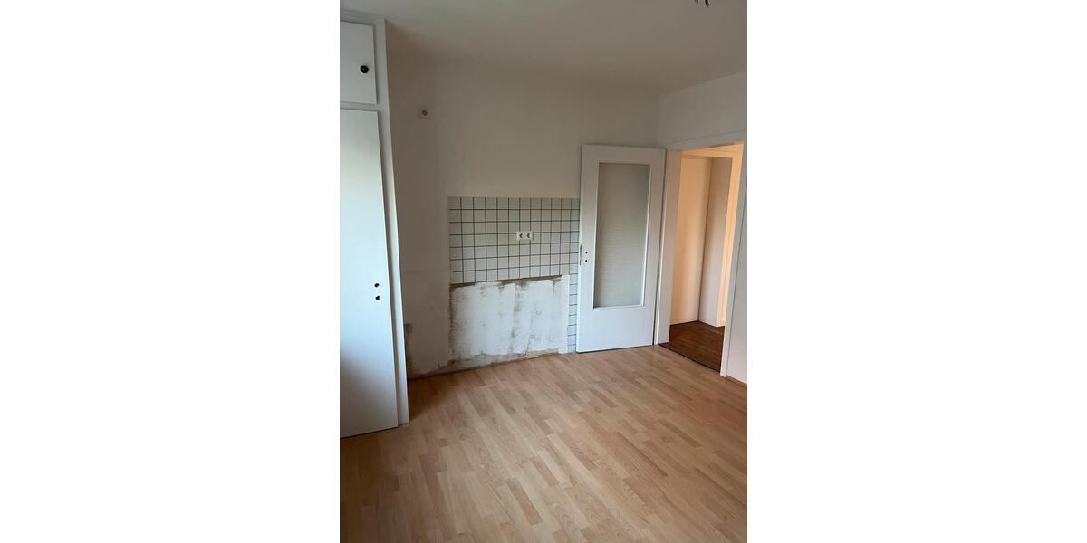 Hochparterre Borken (Hessen) - 3 Zimmer, 107 m&sup2;, 1.100&euro; | Angebot:26551694