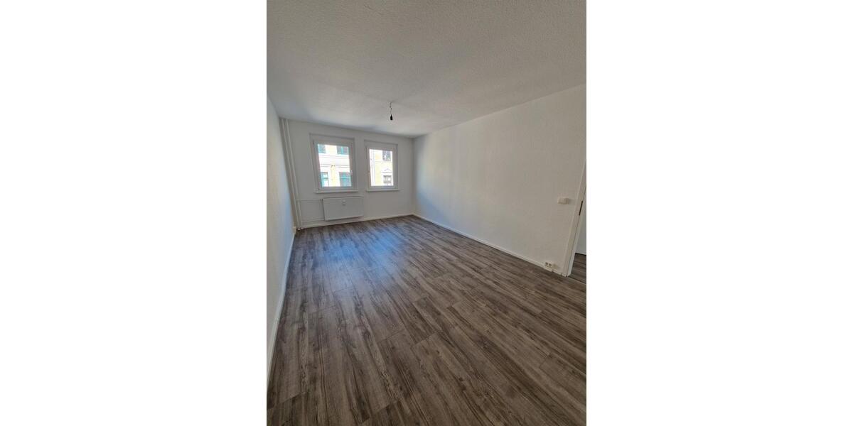 Etagenwohnung Magdeburg - 3 Zimmer, 82 m&sup2;, 639&euro; | Angebot:25144782