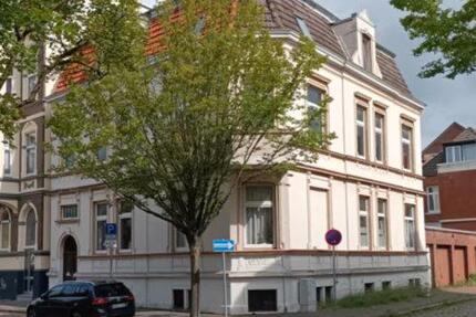 Wohnung Emden - 1 Zimmer, 12 m&sup2;, 275&euro; | Angebot:26062844
