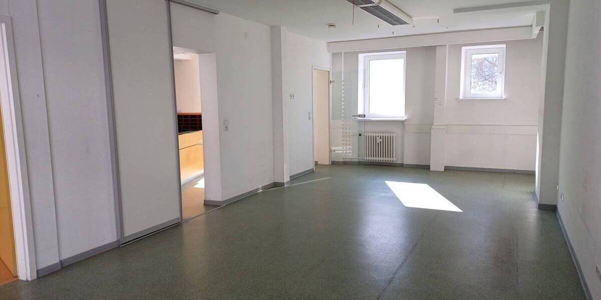 Gewerbeobjekt Kaiserslautern Innenstadt - 1 Zimmer, 130 m&sup2;, 1.200&euro; | Angebot:24114882