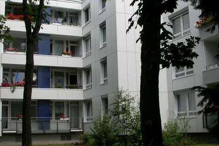 Wohnung Düsseldorf Garath - 2.5 Zimmer, 53 m&sup2;, 589&euro; | Angebot:25539152